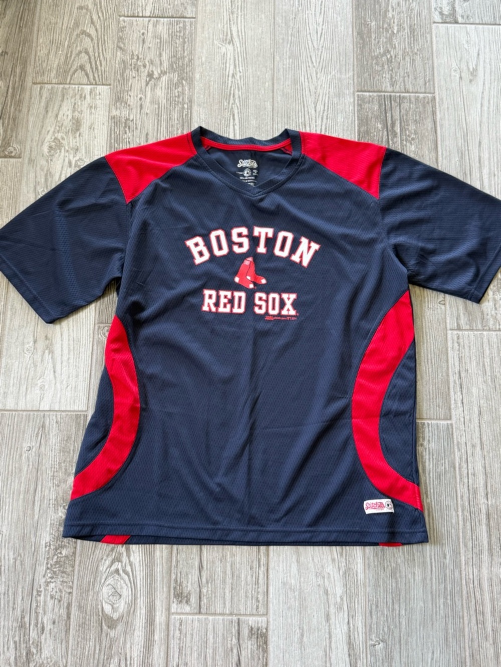 Men’s Boston Red Sox Baseball Navy & Red Short Sleeve shirt - size large